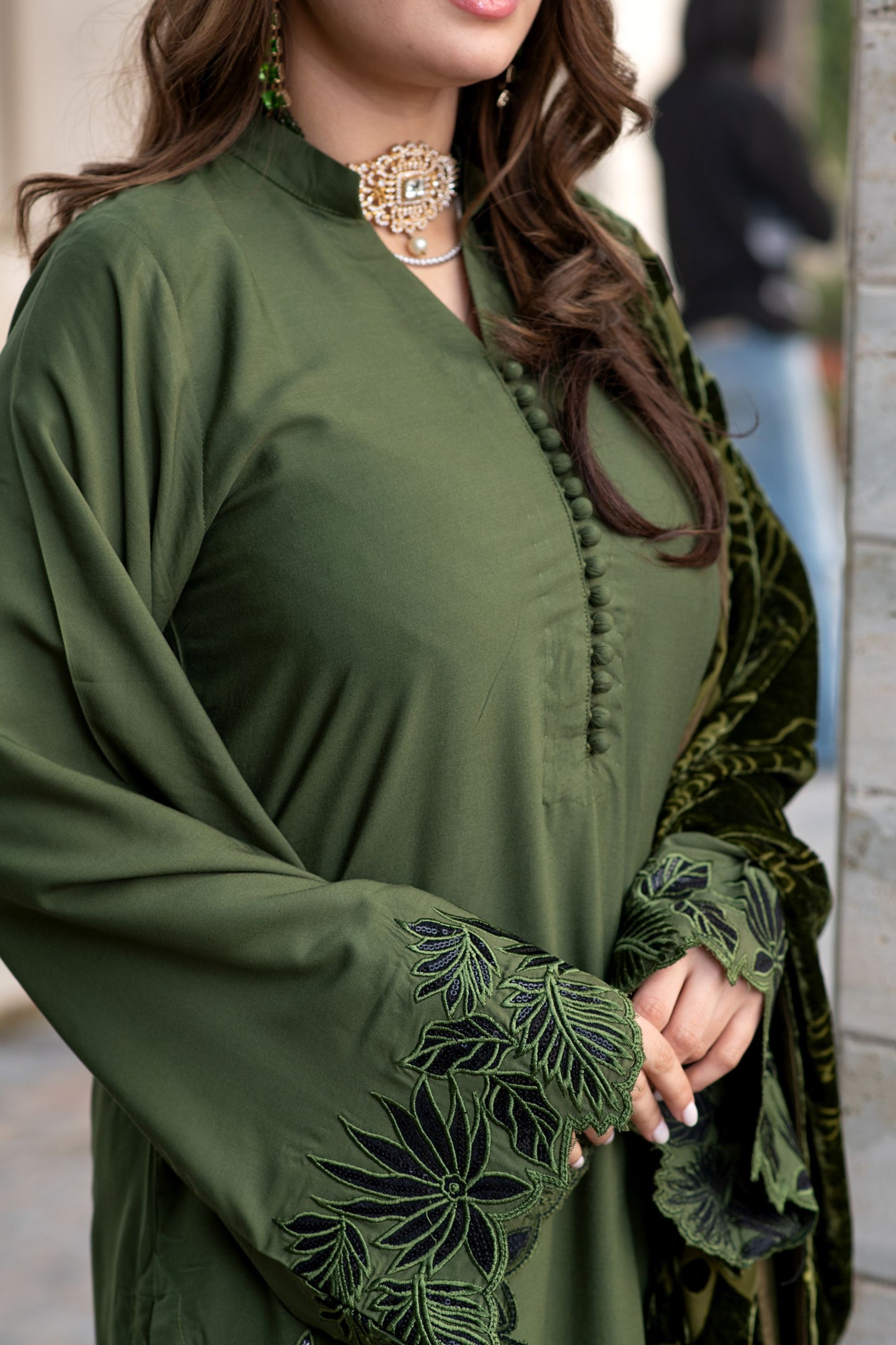 Zohra | 3pc Ready to Wear Winter Dress with Palachi Shawl ZAB9