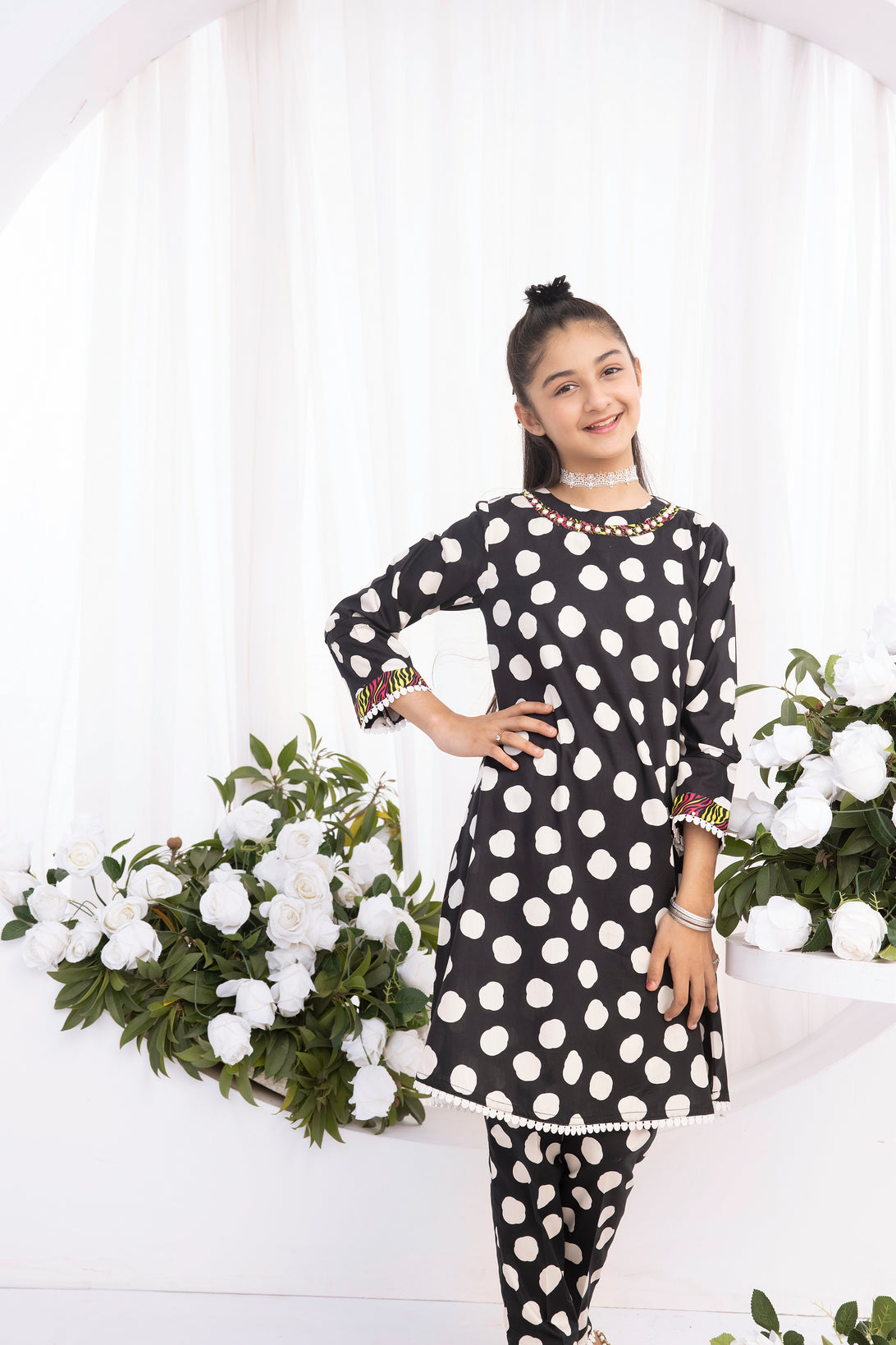 Hemline Girls Collection G09