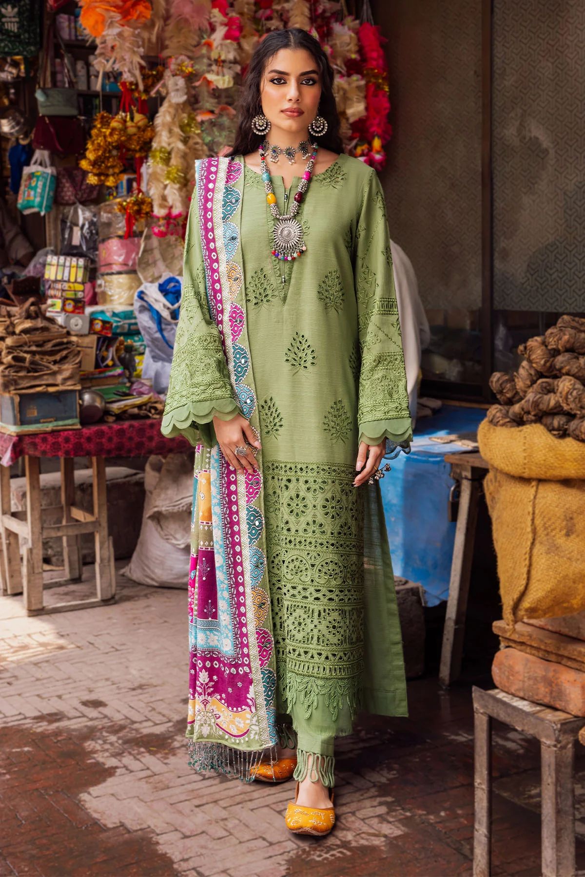Nureh Winter Khaddar Bazaar Collection NE48