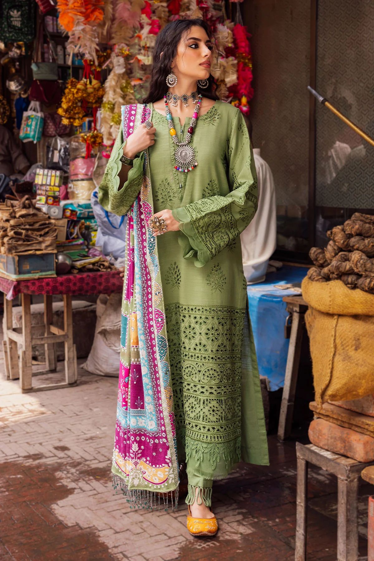 Nureh Winter Khaddar Bazaar Collection NE48