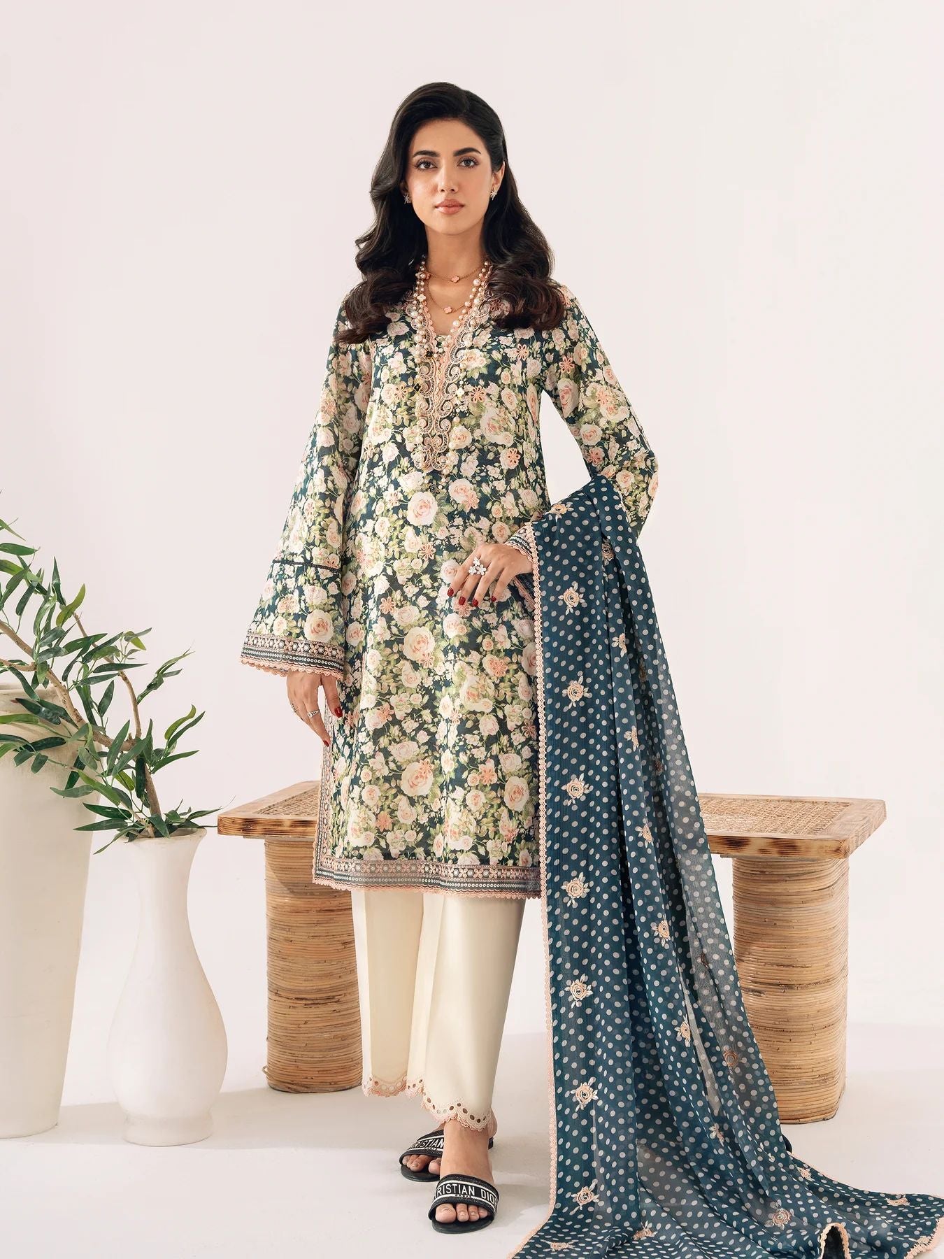 Sable 3pc Luxury Casual V4