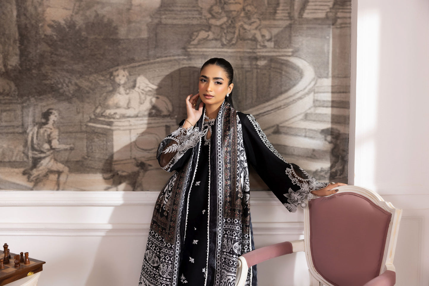 Lawn Breeze by Mohagni – 3pc Ready to Wear Cotton Black Pakistani Suit LMB5