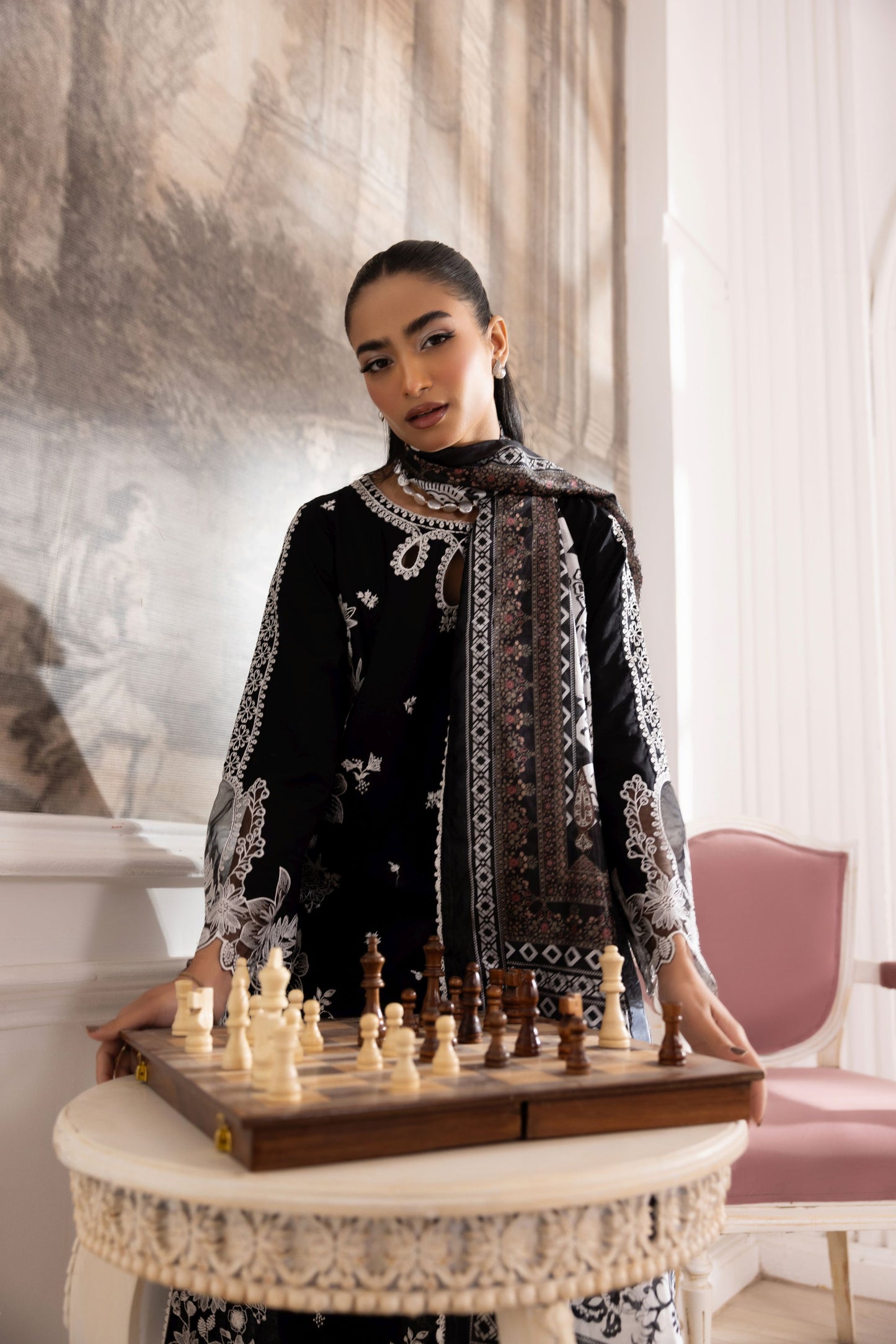 Lawn Breeze by Mohagni – 3pc Ready to Wear Cotton Black Pakistani Suit LMB5