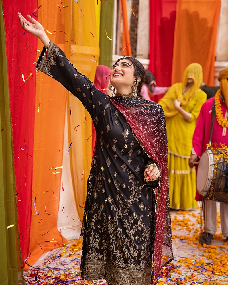 Zeenat-e-Eid Jacquard Lawn Collection by Mona MZE4