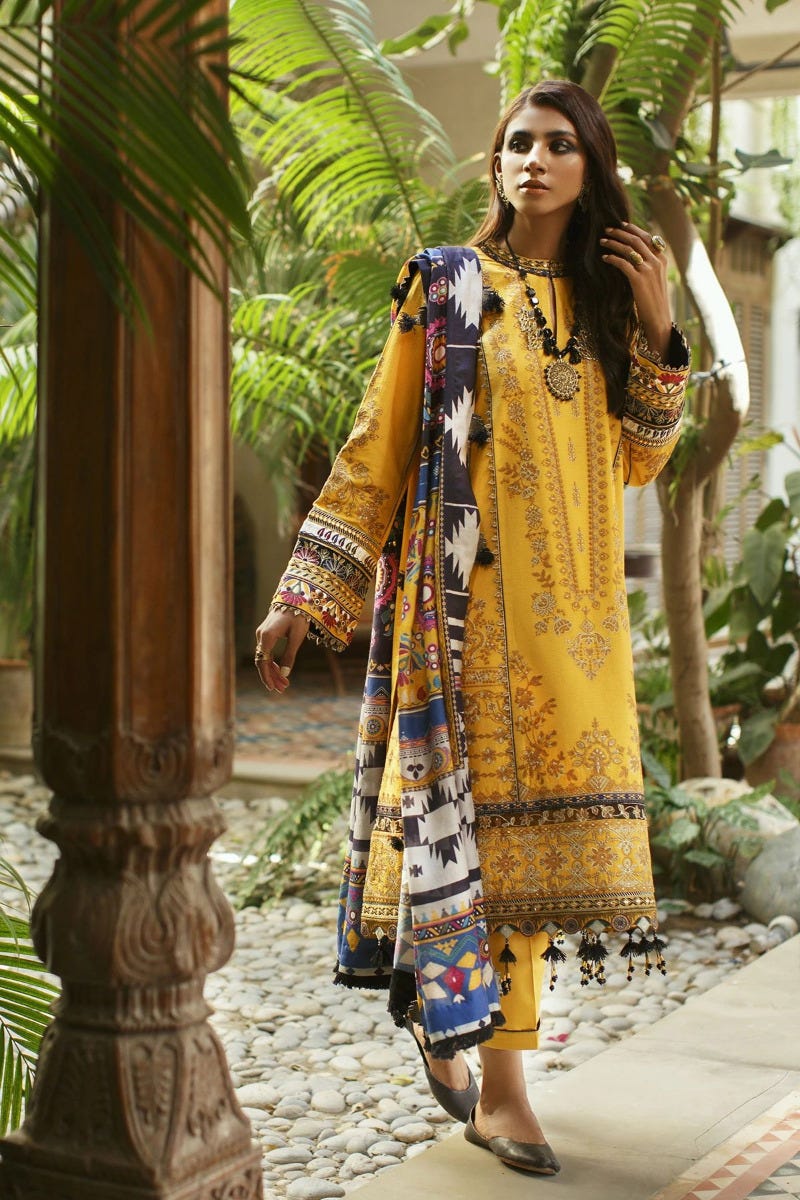 Winter Khadar Ready to Wear Embroidered Collection by Baroque 05