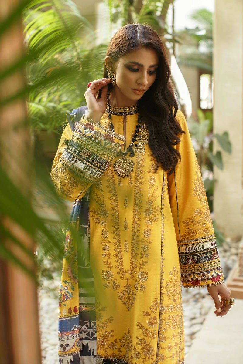 Winter Khadar Ready to Wear Embroidered Collection by Baroque 05