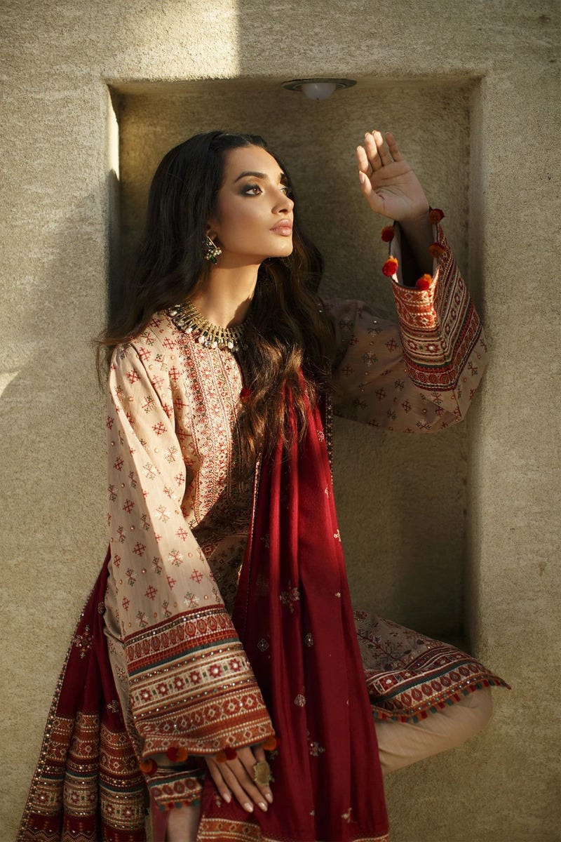 Winter Khadar Ready to Wear Embroidered Collection by Baroque 07