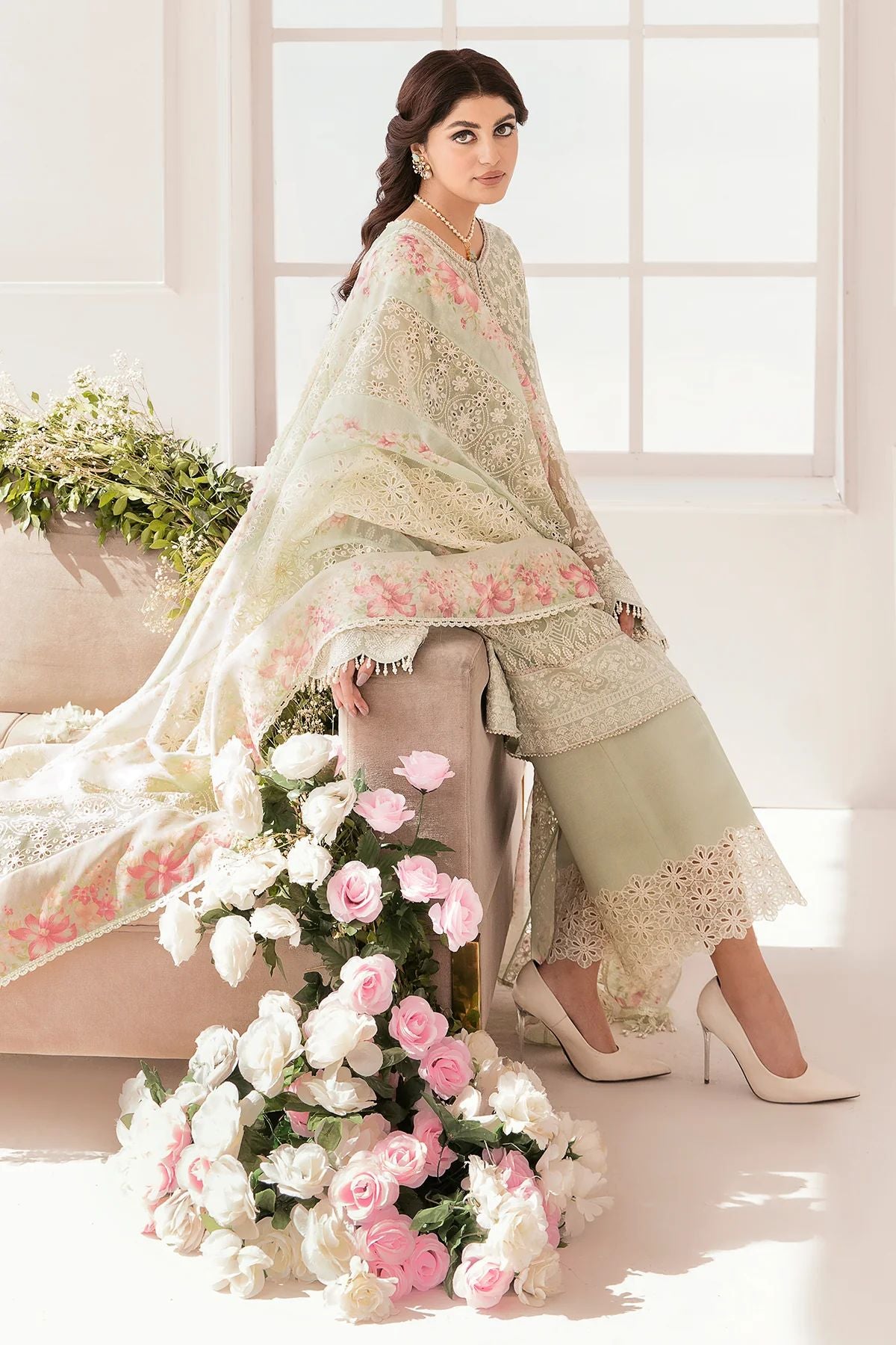 Baroque Chantelle Formal Collection 01
