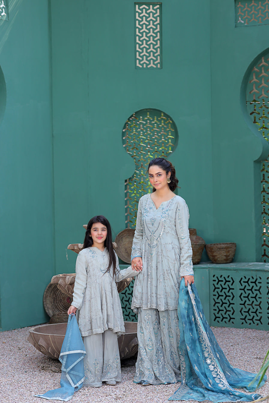 Rafia Mother Daughter Eid Girls Dress 04 Rafia Mother Daughter Eid Girls Dress 04