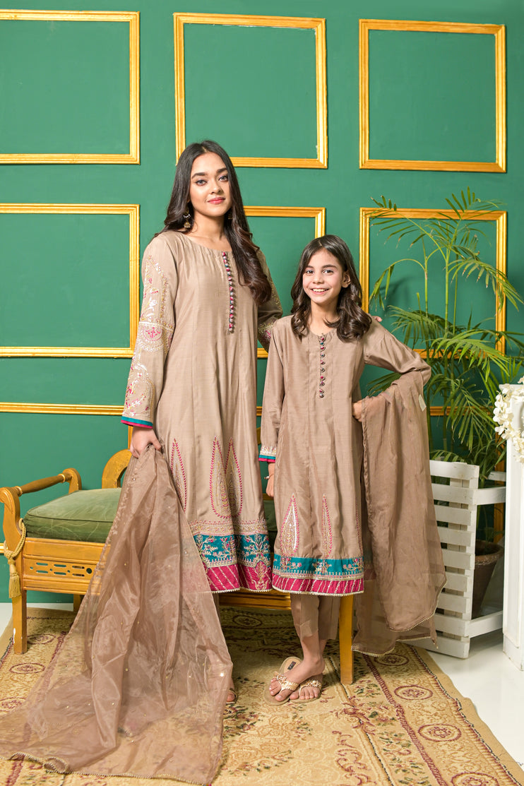 Rafia Mother Daughter Eid Girls Dress 11