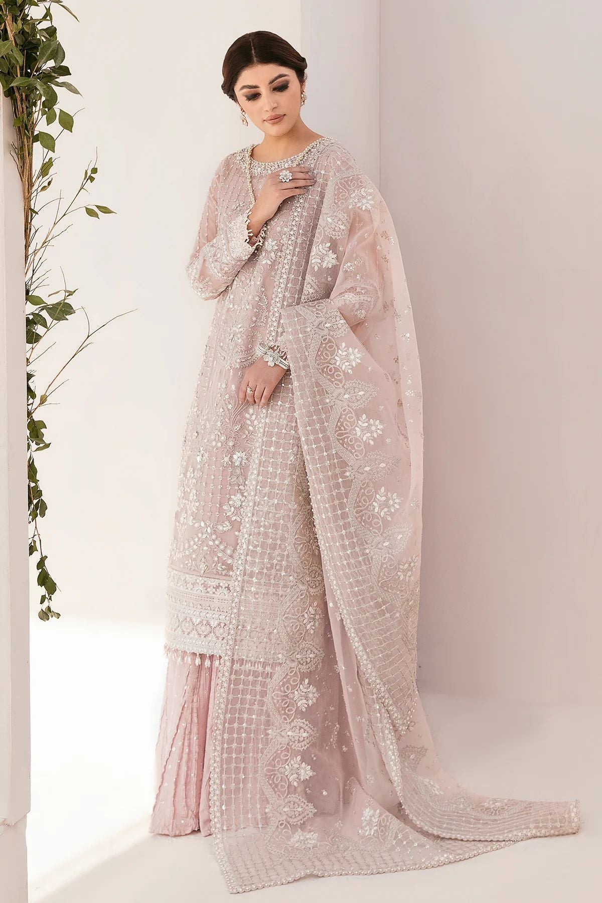 Baroque Chantelle Formal Collection 05