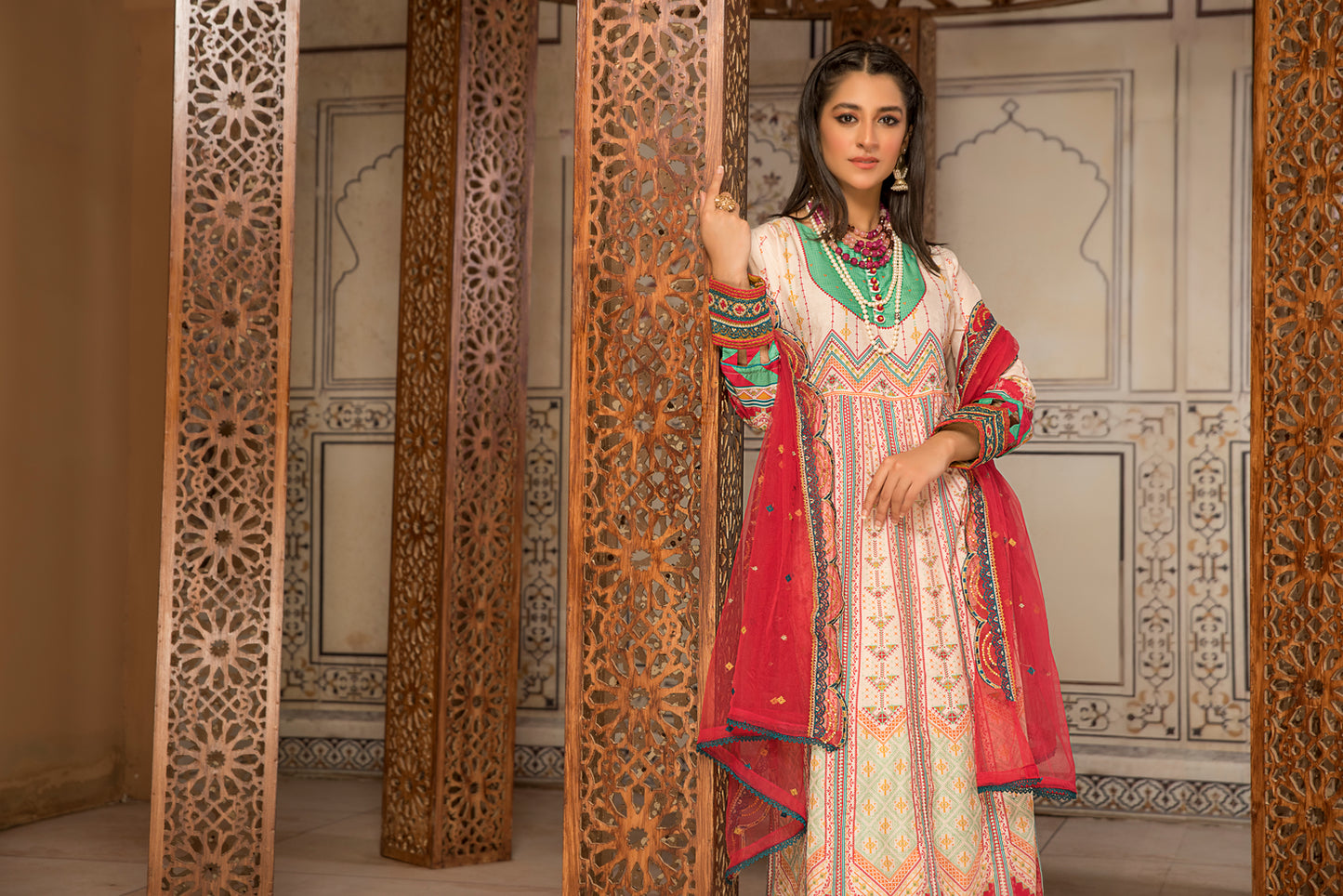 Cotton Self Jacquard Embroidered Pishwas by Hemline 02