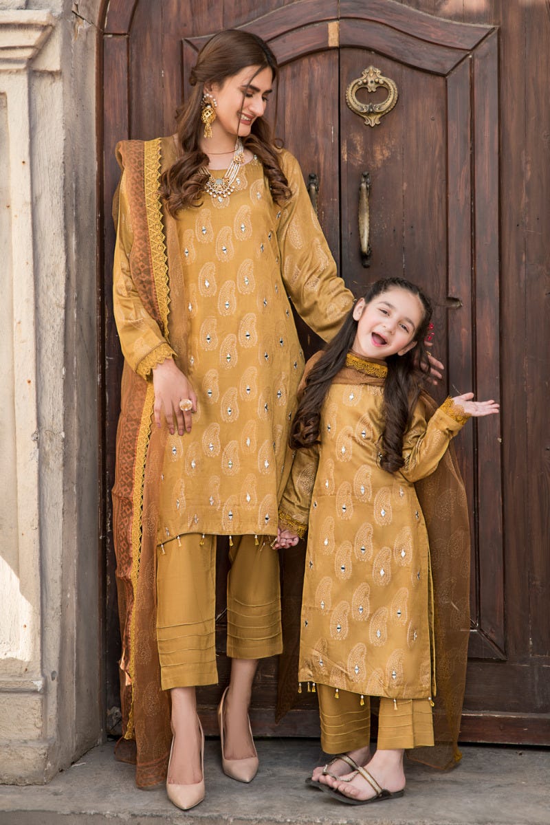 Kids Ready to Wear 3 Pcs Lawn Collection by Arwah 05