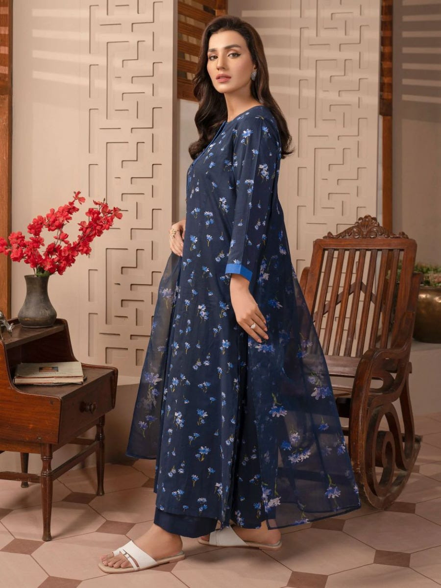 Autumn Ready to Wear Cambric 3 Pcs Dress by Limelight 41