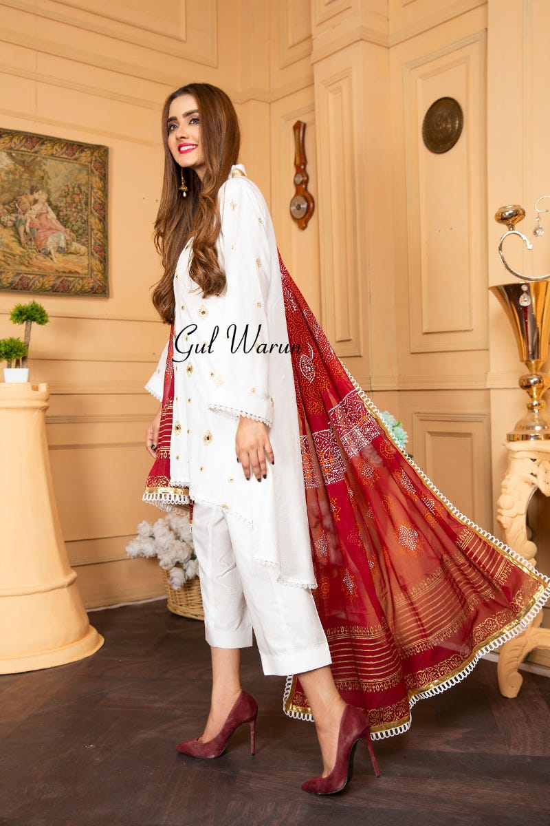 Winter Ready to Wear Embroidered Collection by Gulwarun 03