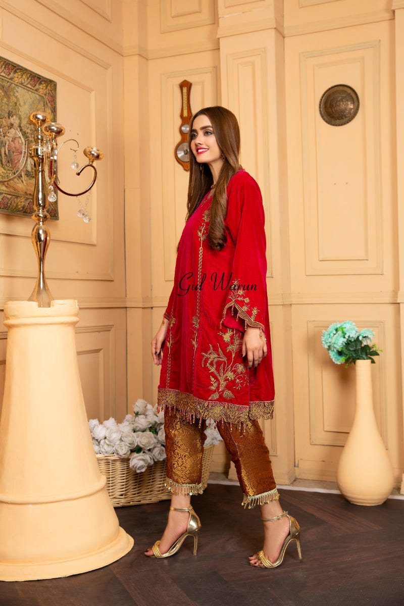 Velvet Ready to Wear Embroidered Collection by Gulwarun 14