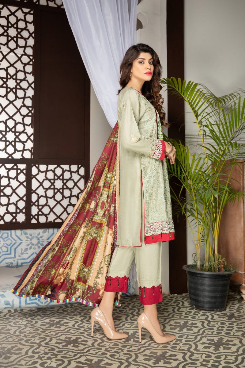 Gulwarun Winter Ready to Wear 3Pcs Embroidered Collection 10