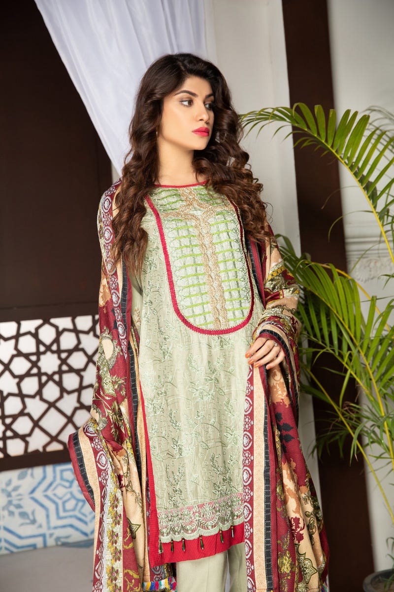 Gulwarun Winter Ready to Wear 3Pcs Embroidered Collection 10