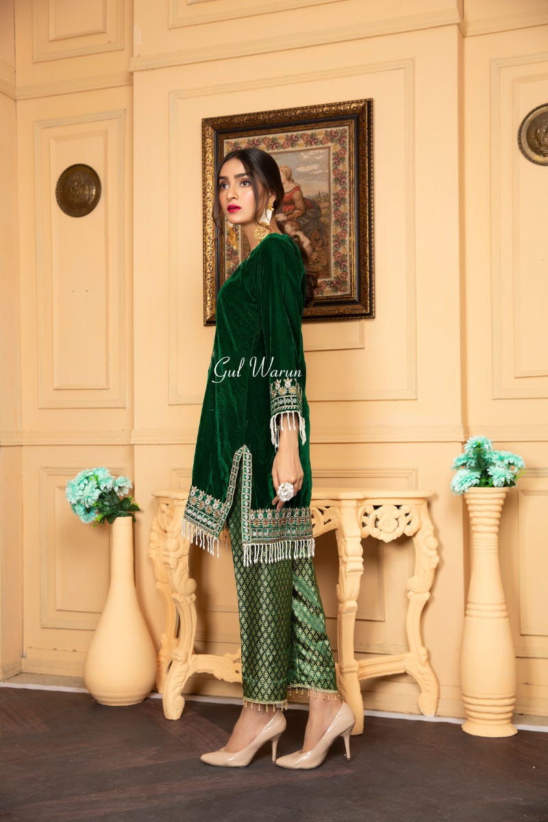 Velvet Ready to Wear Embroidered Collection by Gulwarun 10