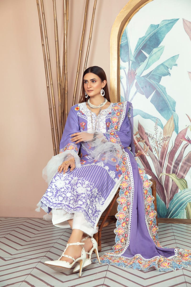 Luxury Lawn Ready to Wear 3 Pcs Collection by Gulwarun 05