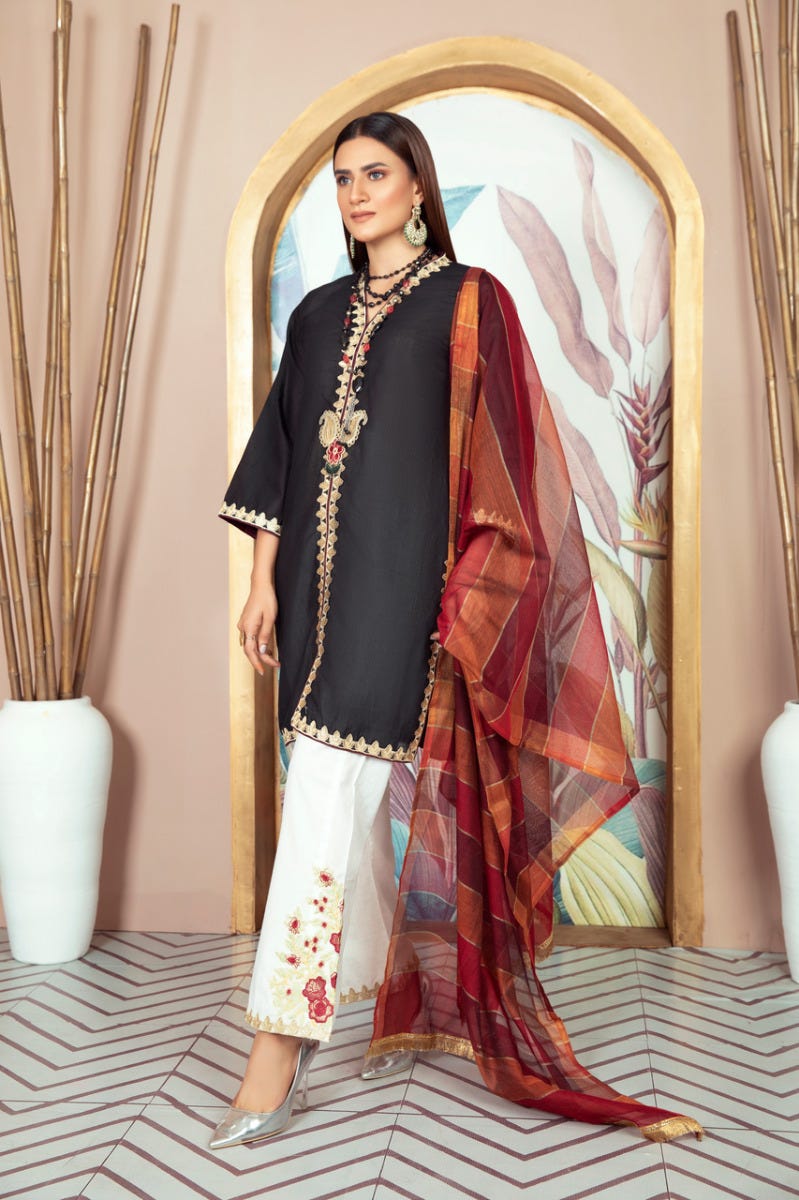 Luxury Lawn Ready to Wear 3 Pcs Collection by Gulwarun 01