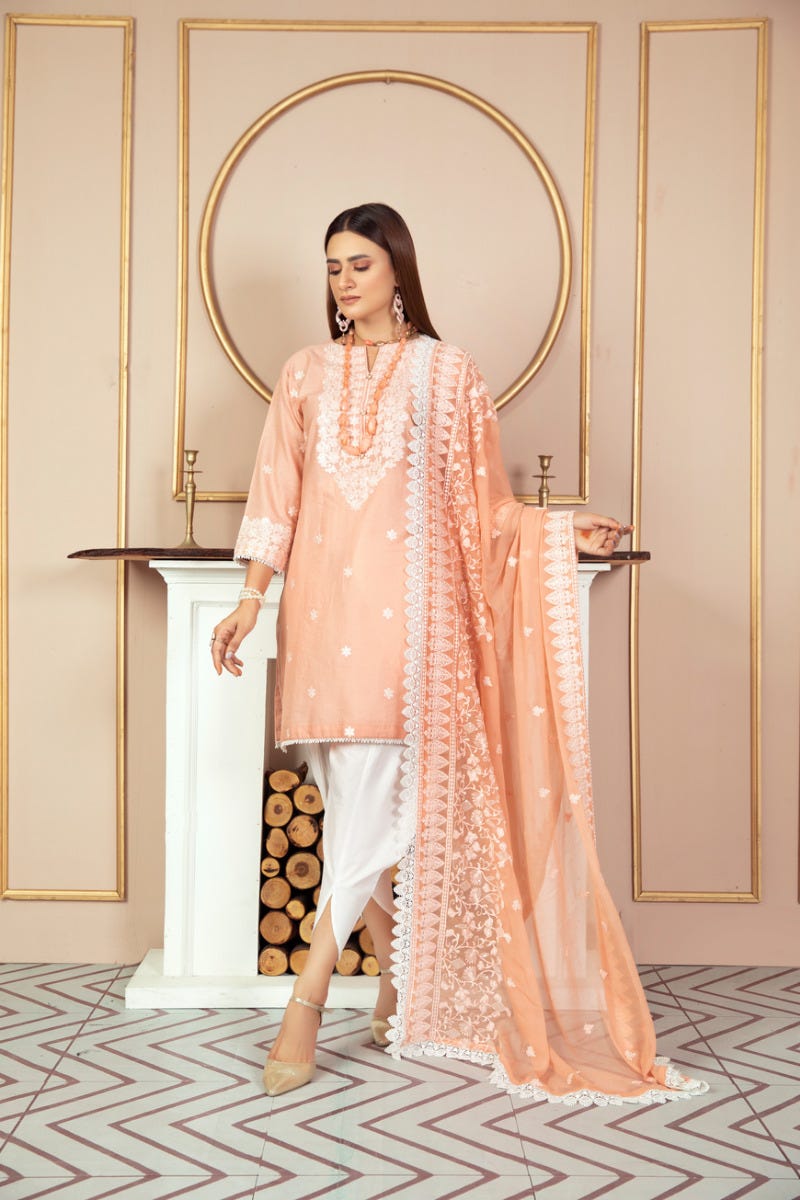Luxury Lawn Ready to Wear 3 Pcs Collection by Gulwarun 10