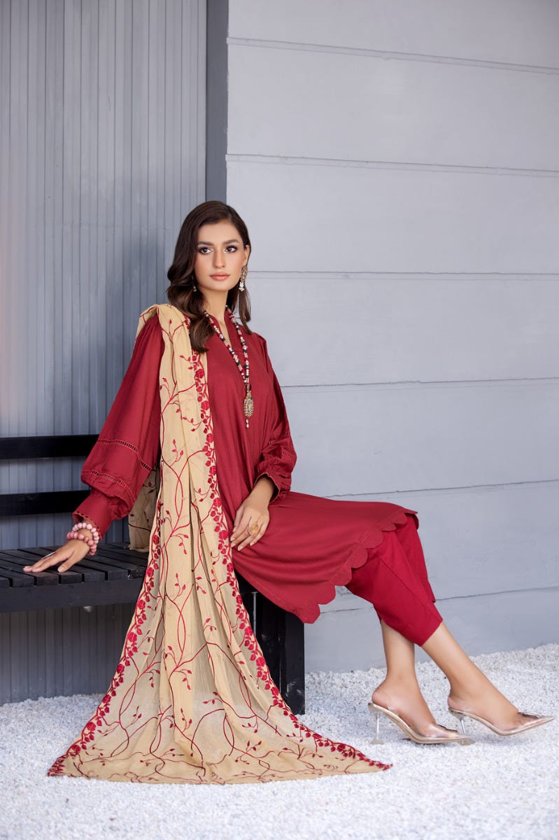 Winter Ready to Wear 3 Pcs Embroidered Dopatta Dress by Gulwarun 08