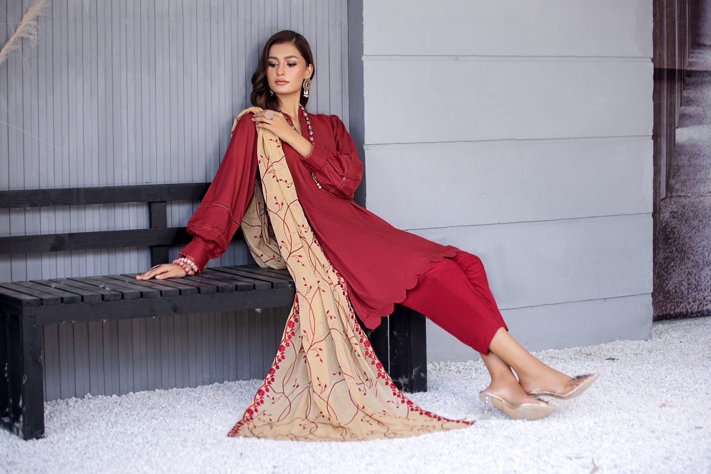 Winter Ready to Wear 3 Pcs Embroidered Dopatta Dress by Gulwarun 08