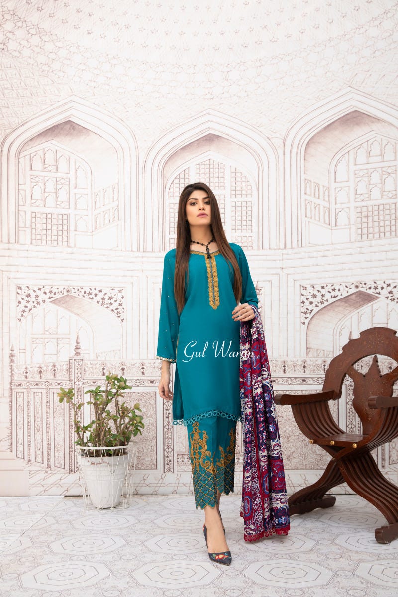 Luxury Winter Ready to Wear Collection by Gulwarun 04