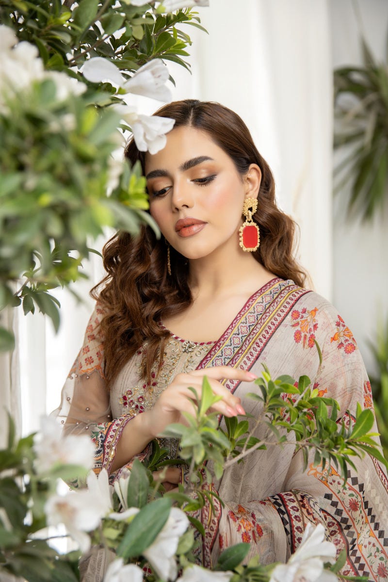 Luxury Lawn Ready to Wear Eid Collection by Mona 02