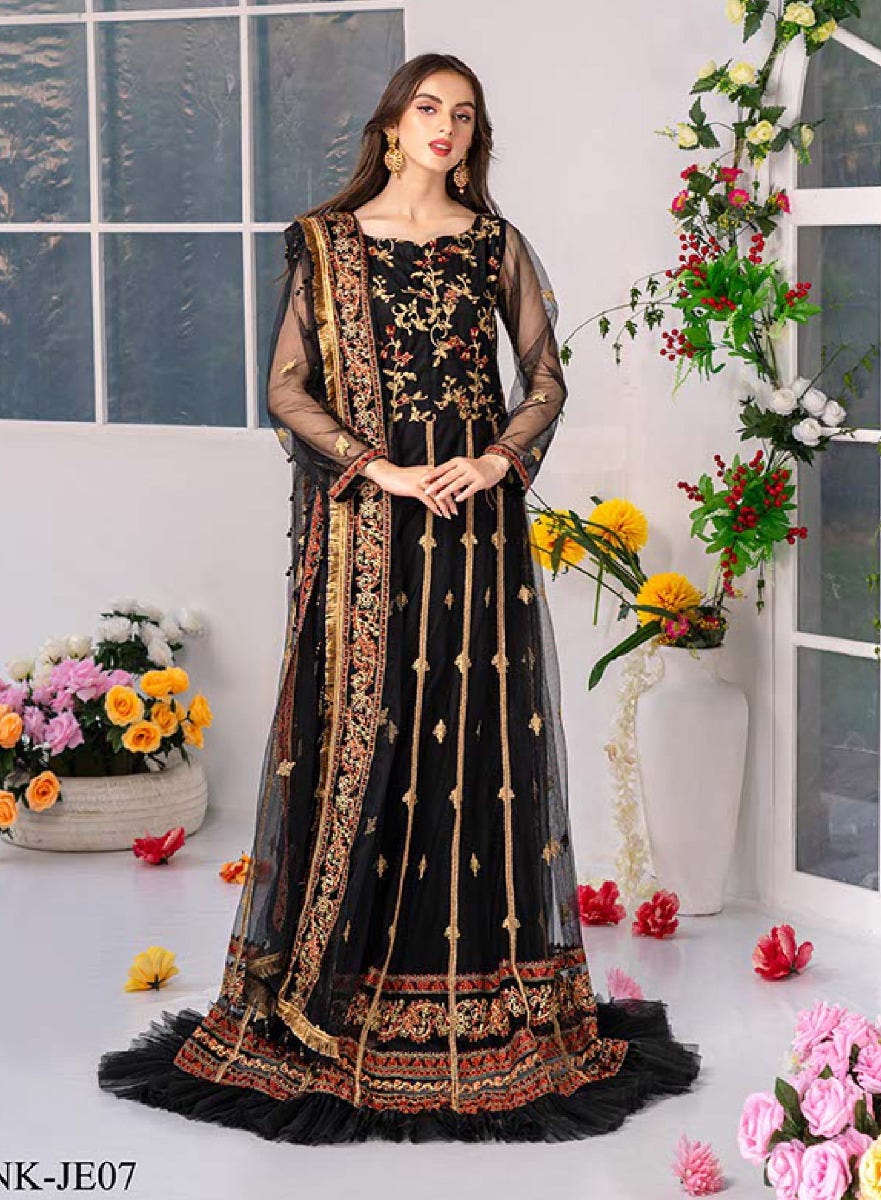 Luxury Formal Ready to Wear Collection by Noorma Kaamal 07
