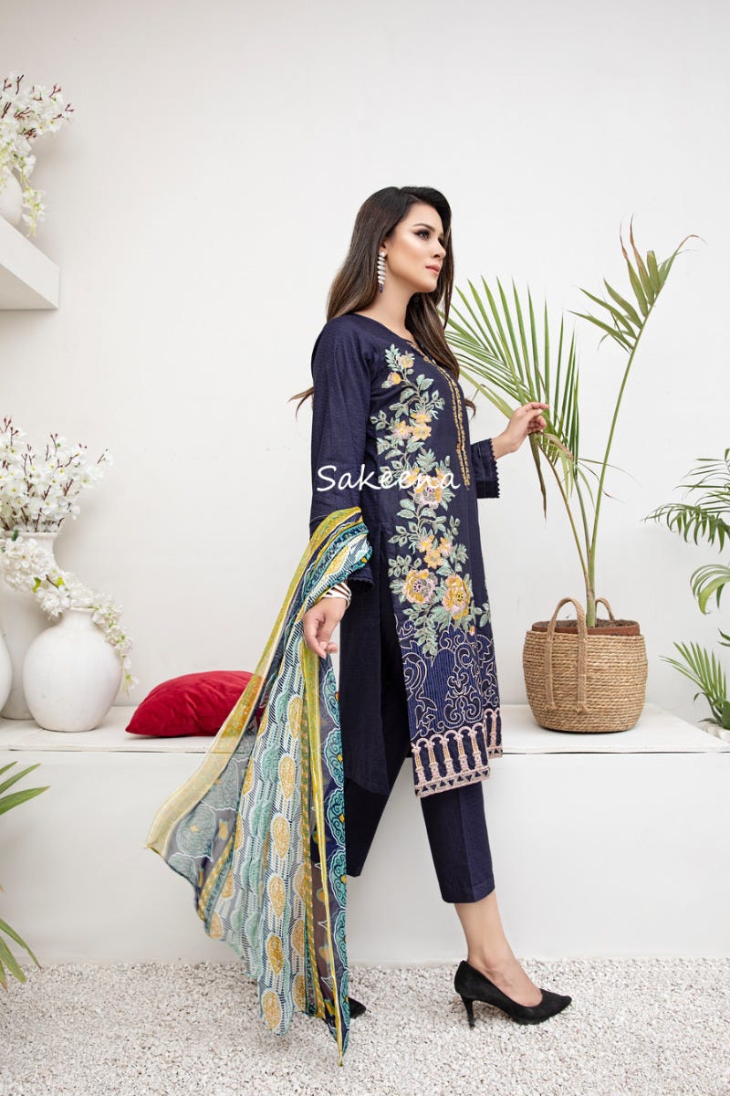 New Ready to Wear Embroidered 3 Pcs Dress by Sakeena Hasan 05