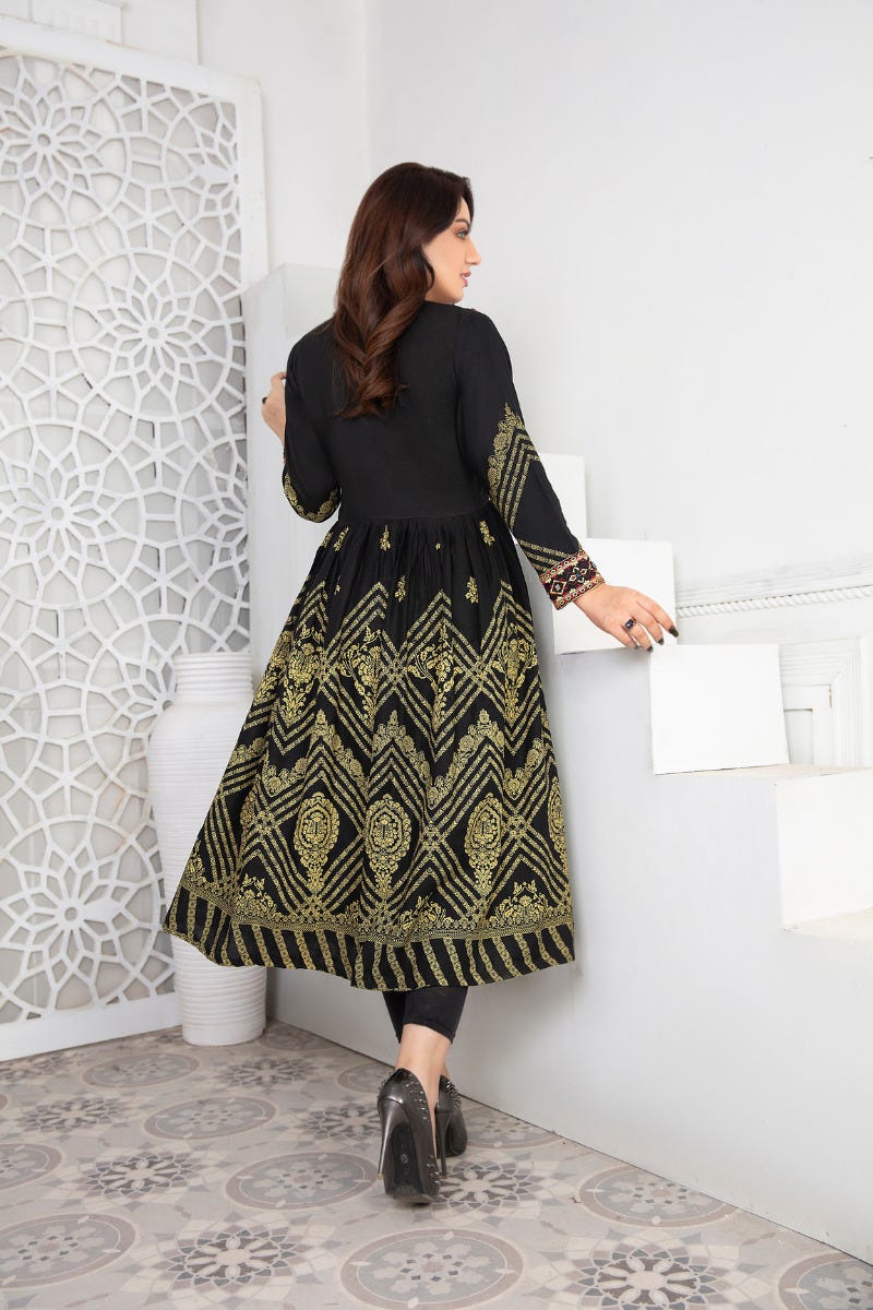 Ready to Wear Embroidered Kurta by Zaiwa 01