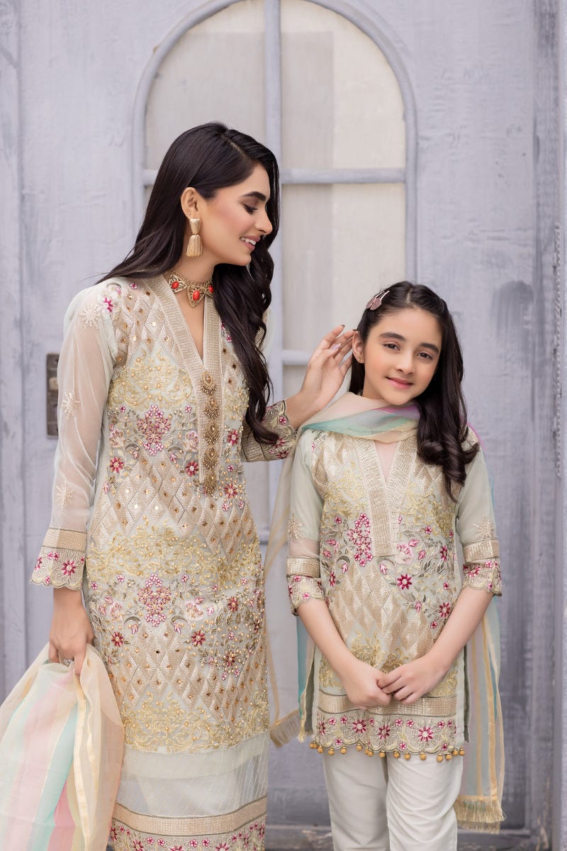 Formal Organza Ready to Wear Embroidered Collection by Zara Manan 02