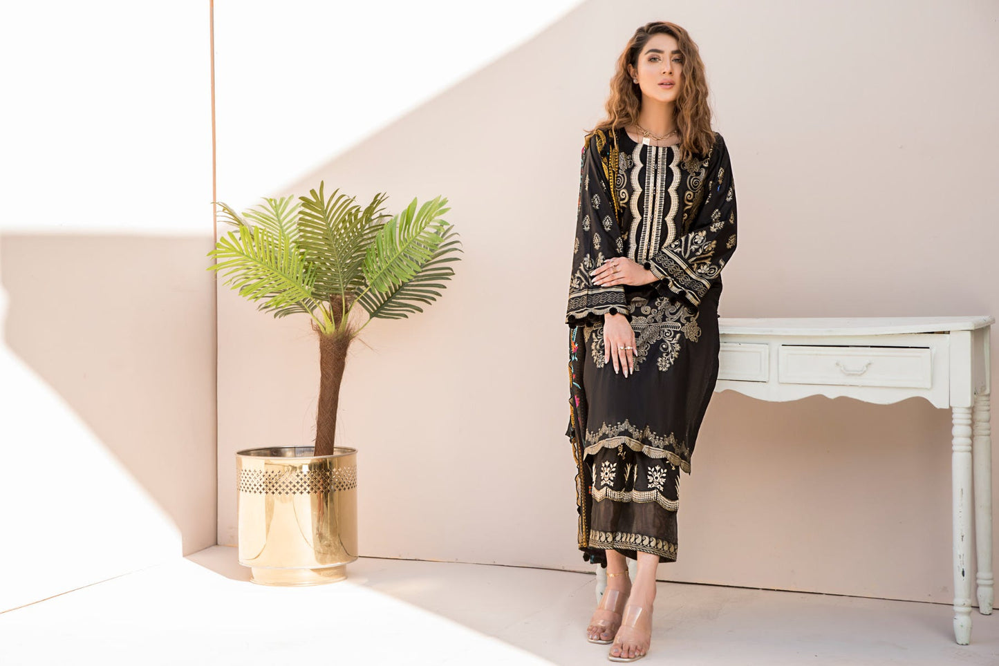 Ready to Wear Embroidered Lawn 3 Pcs Collection by Zimal 03