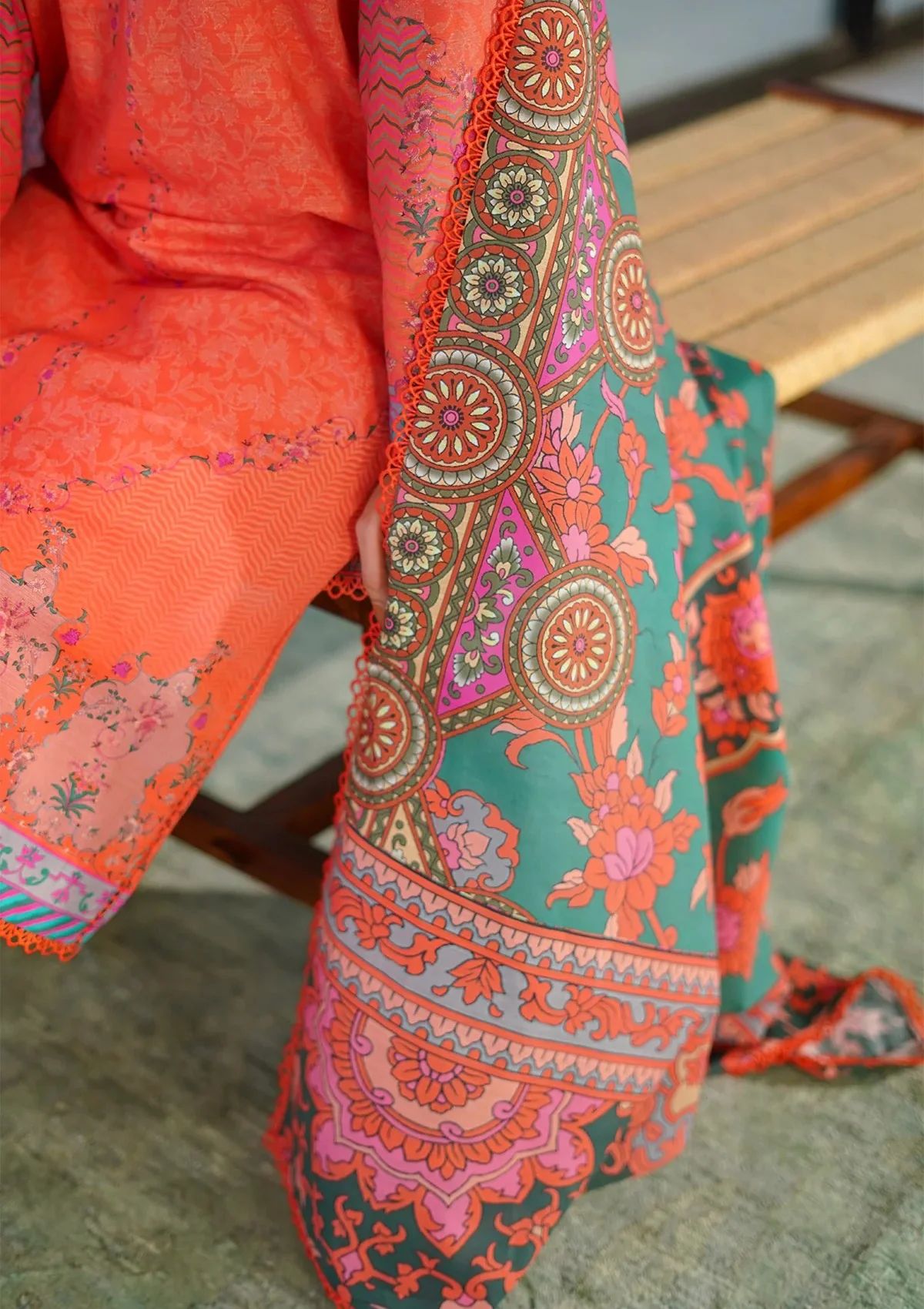 Winter Weaves by Sahar – 3pc Printed Khaddar Suit with Lace Detailing WWS1