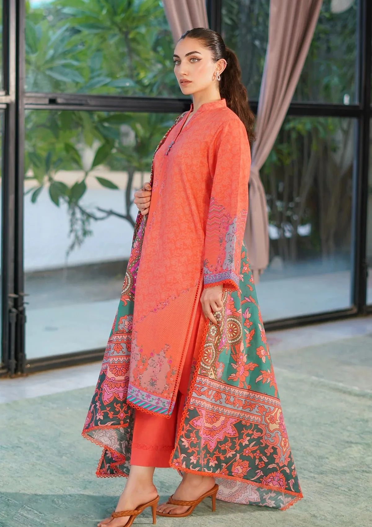 Winter Weaves by Sahar – 3pc Printed Khaddar Suit with Lace Detailing WWS1