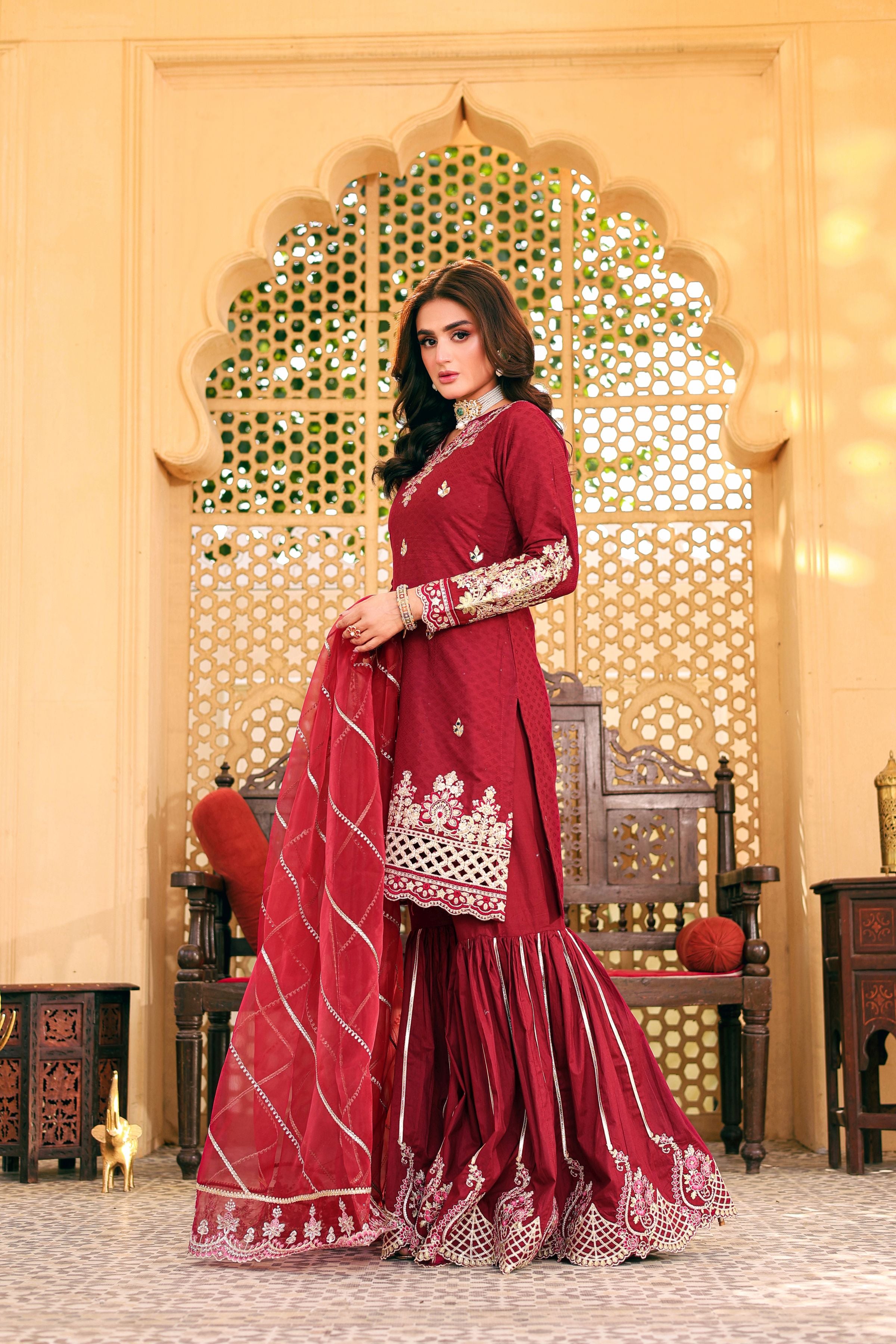 Hira Mani ft. Mona Jacquard Collection HMM6