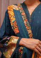 Winter Weaves by Sahar – 3pc Printed Khaddar Suit with Lace Detailing WWS4