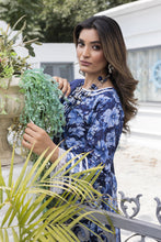 Aabpara Blue Garden Bloom Tanadora Lawn 3pc Suit – SLF3