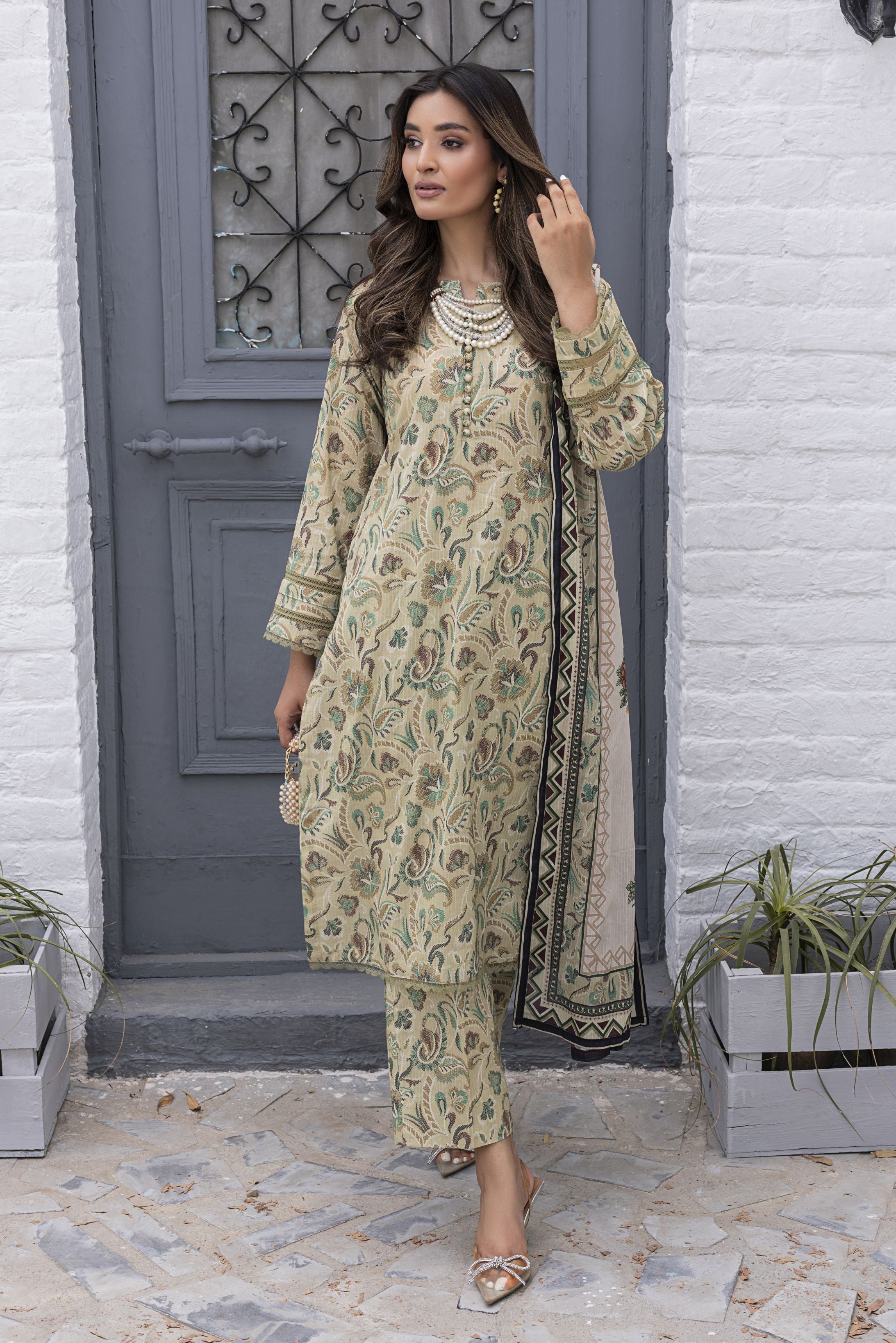 Aabpara Sage Garden Tanadora Lawn 3pc Suit – SLF6
