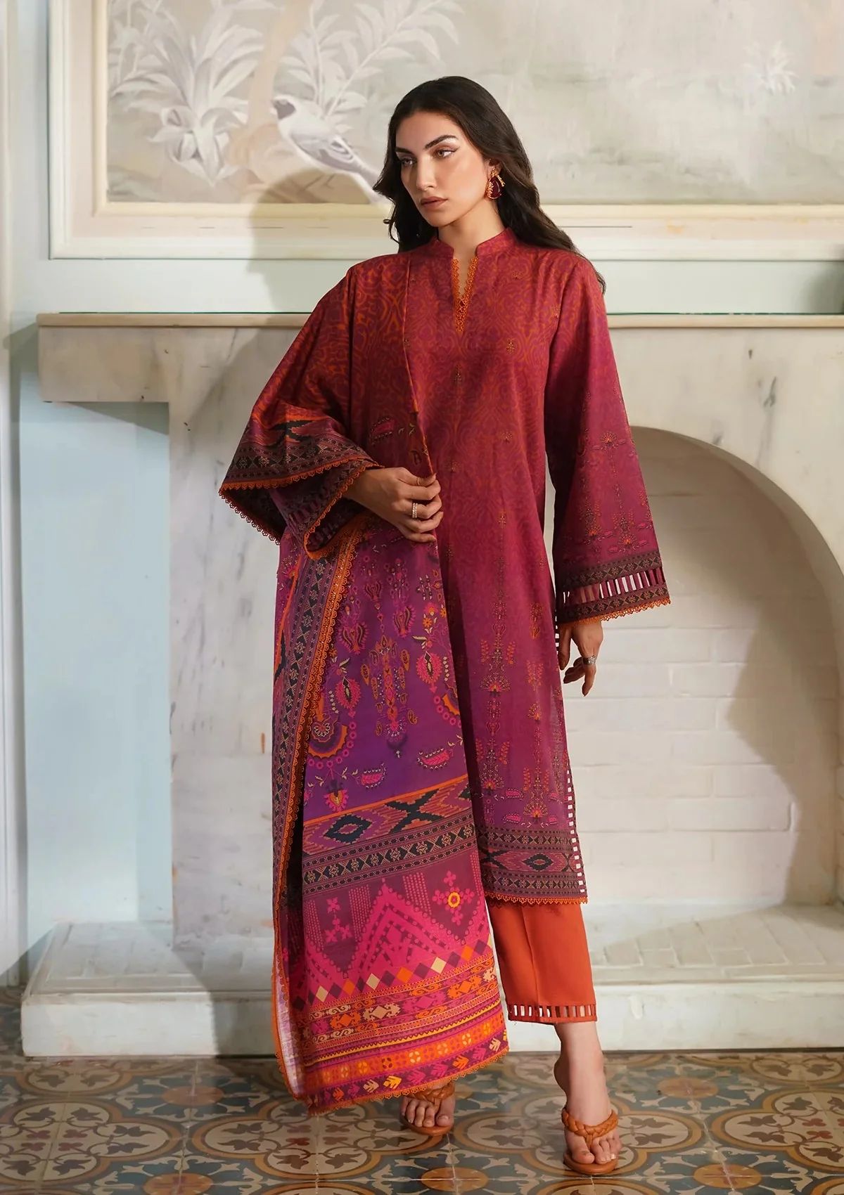 Winter Weaves by Sahar – 3pc Printed Khaddar Suit with Lace Detailing WWS5