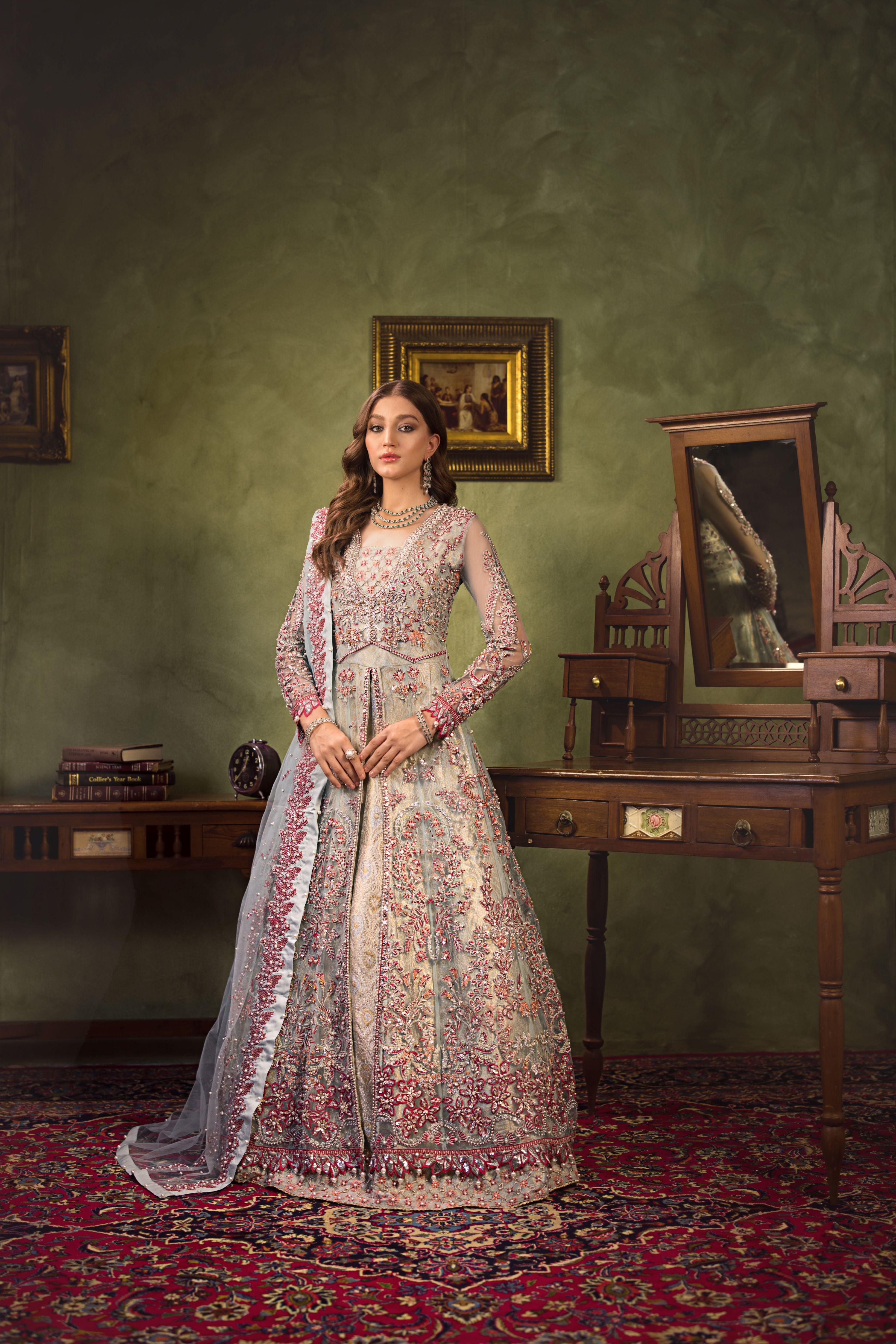 Luxury Formal Zareen Silhouettes by Aroosh ZR5