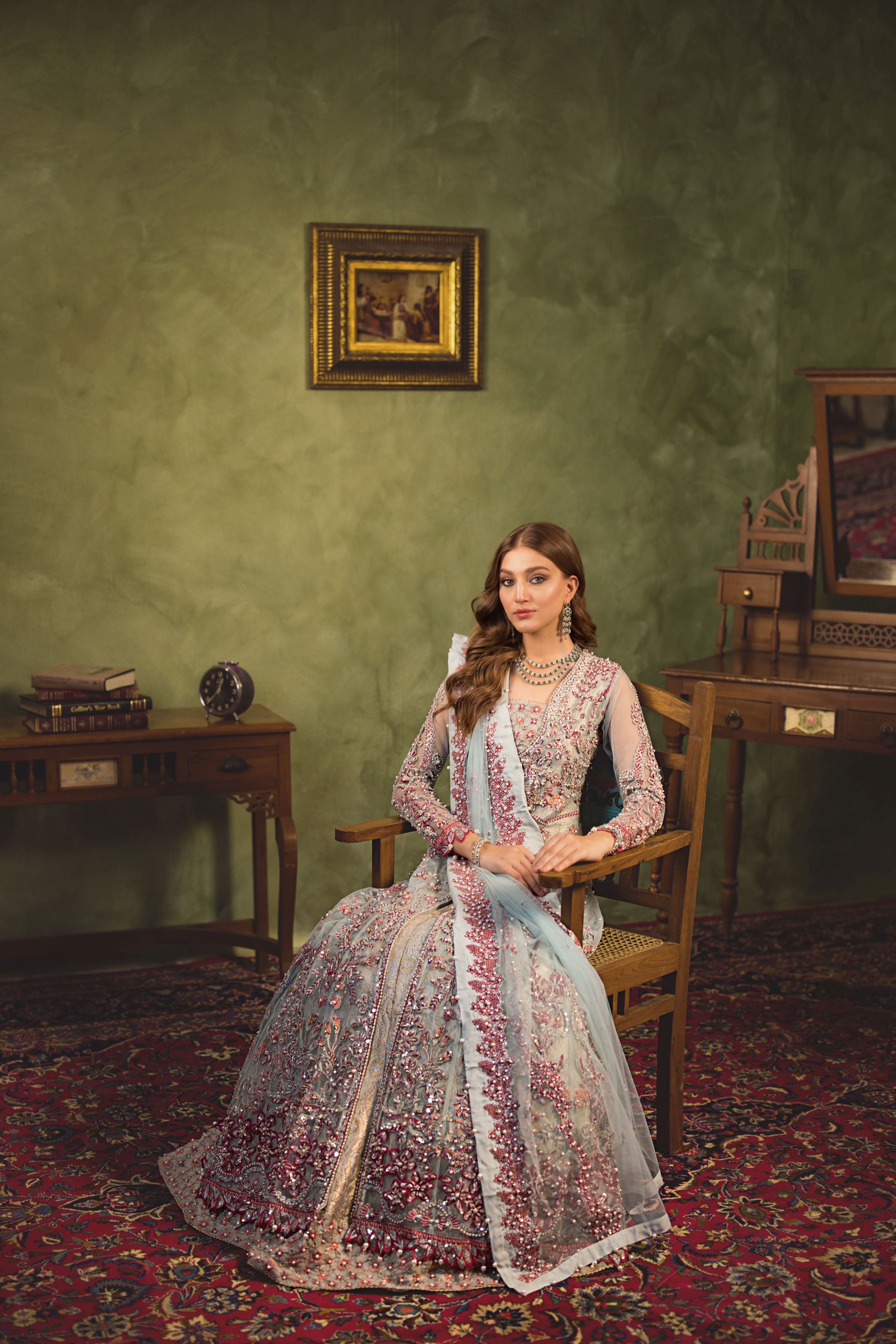 Luxury Formal Zareen Silhouettes by Aroosh ZR5
