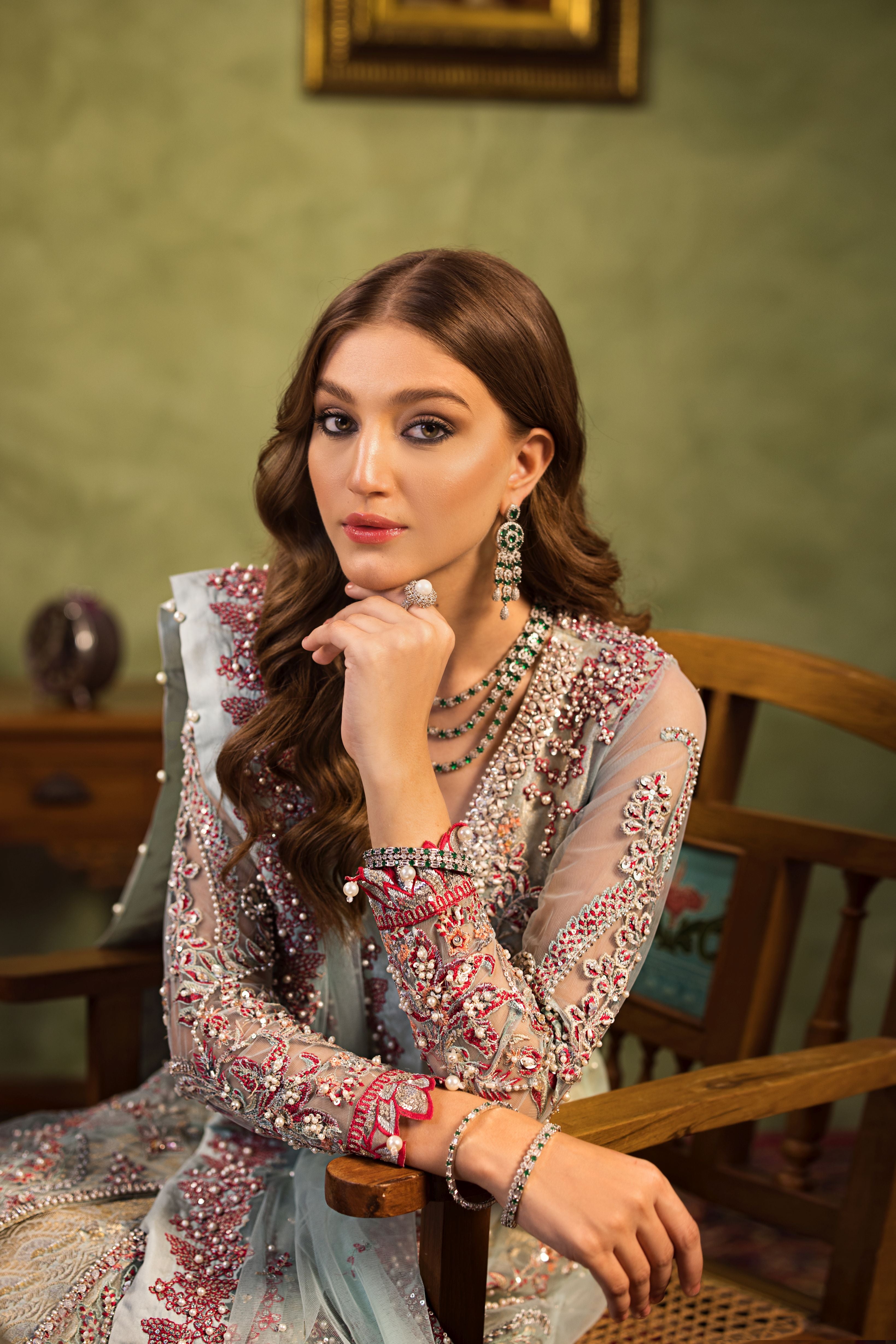 Luxury Formal Zareen Silhouettes by Aroosh ZR5