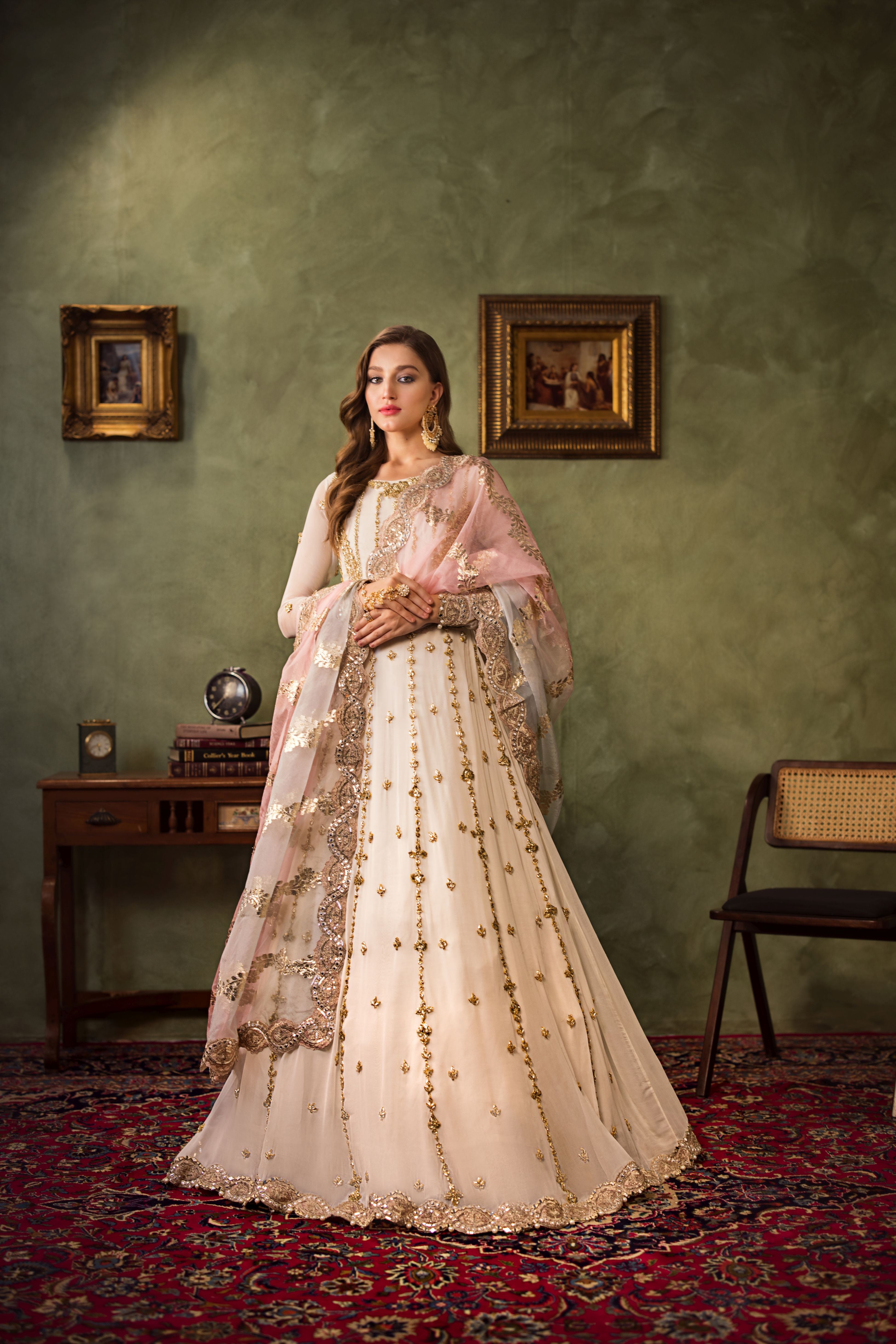 Luxury Formal Zareen Silhouettes by Aroosh ZR1