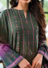 Winter Weaves by Sahar – 3pc Printed Khaddar Suit with Lace Detailing WWS6