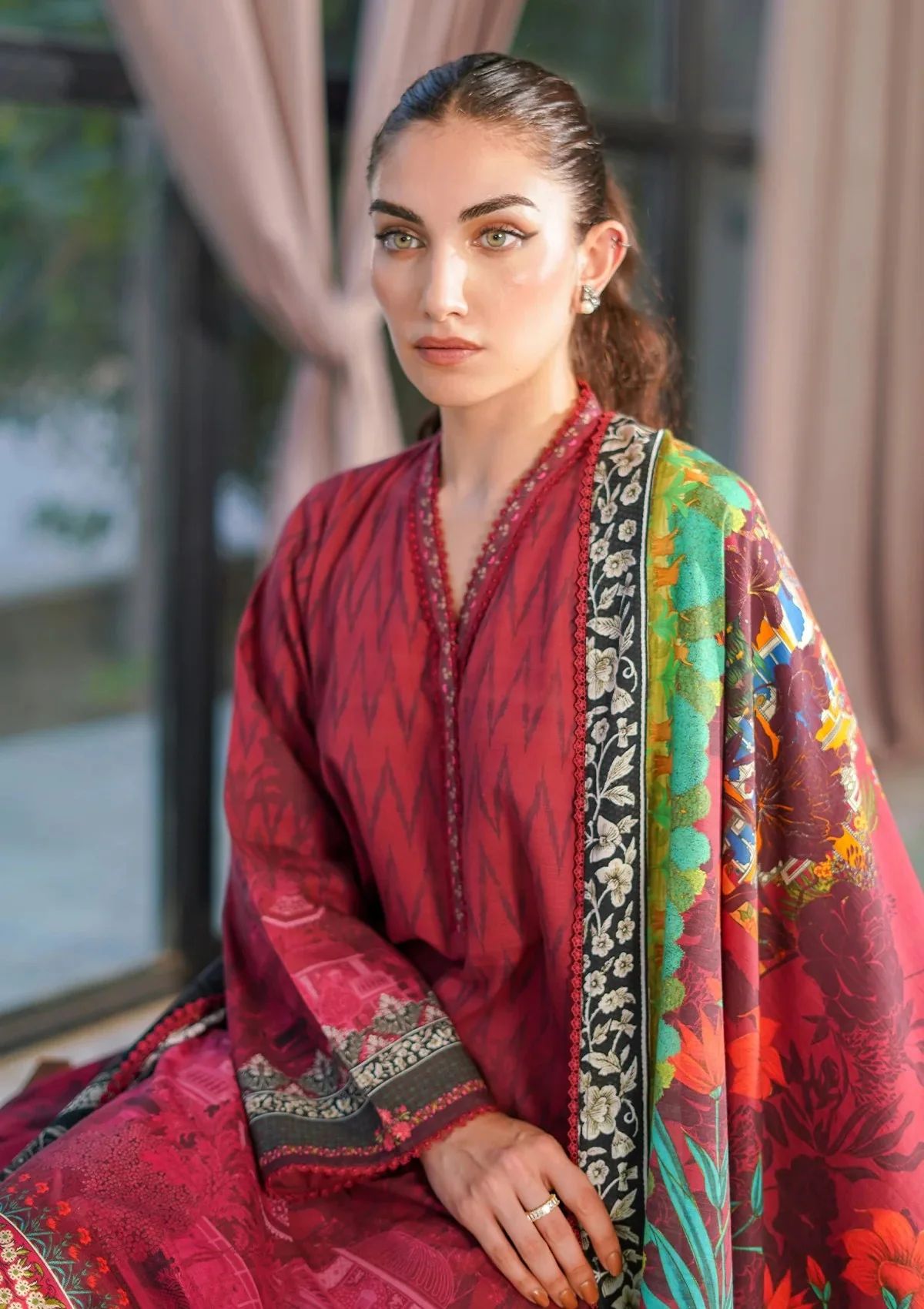 Winter Weaves by Sahar – 3pc Floral Printed Khaddar Suit with Lace Detailing WWS7