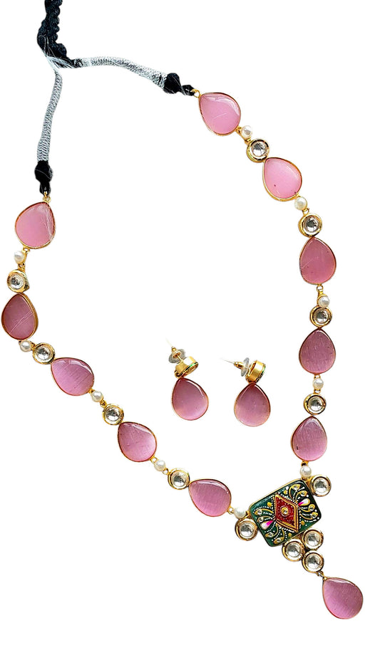 Gul Warun Handcrafted Stone Drop Necklace Set with Pendant GJ19