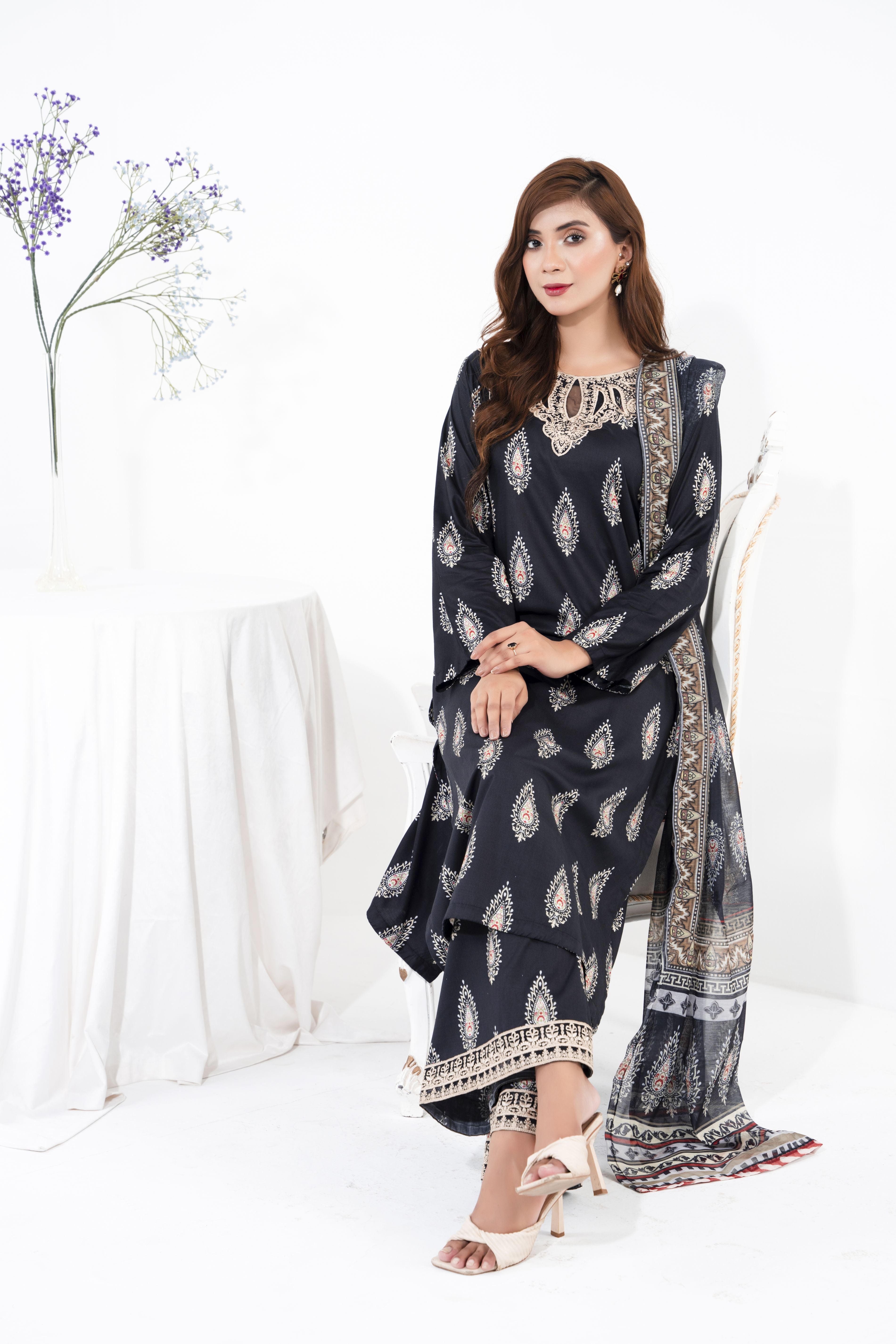 Mahgul Linen Winter Collection by Raniyah MWR6